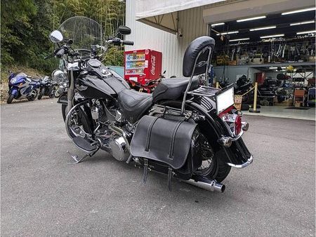 ハーレーダビッドソン FLSTN SOFTAIL DELUXE クラシックタイプのハーレー入荷しました。一番ハーレーらしいスタイルのFLSTNです。 6