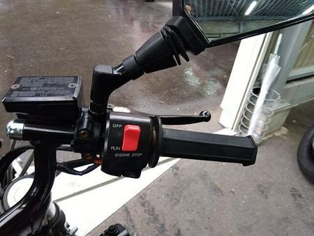 カワサキ ZRX400II ZRX-II久々に入荷しました。カワサキ水冷4気筒、ミドルスポーツネイキッドの筆頭マシン。 25