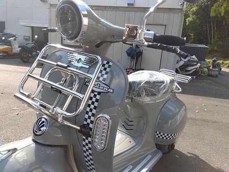 その他 Modena 125 英国の古き良き時代を現代に反映させた老舗バイクメーカーAJS、モデナ125。 16
