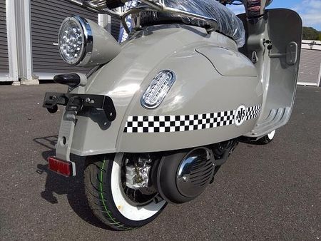 その他 Modena 125 英国の古き良き時代を現代に反映させた老舗バイクメーカーAJS、モデナ125。 20