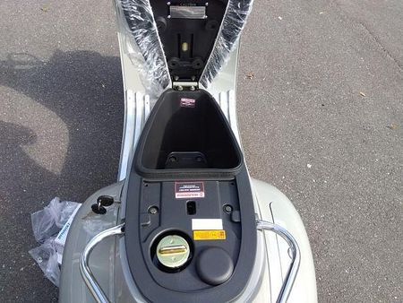 その他 Modena 125 英国の古き良き時代を現代に反映させた老舗バイクメーカーAJS、モデナ125。 25
