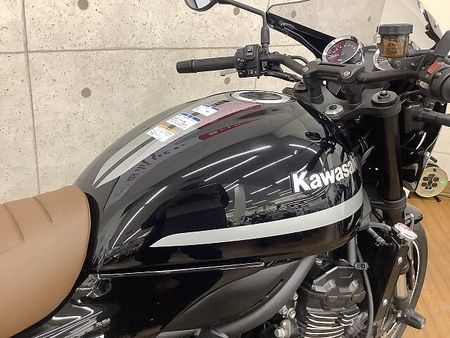 カワサキ Z900RS Z900RS CAF? 2022年モデル エンジンガード シート カスタム 17