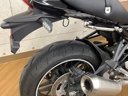 カワサキ Z900RS Z900RS CAF? 2022年モデル エンジンガード シート カスタム 25