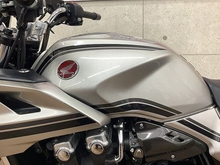 ホンダ CB1300スーパーボルドール CB1300 SUPER BOL D'OR 2021年モデル モリワキ製エンジンスライダー 37