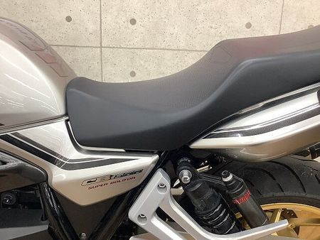ホンダ CB1300スーパーボルドール CB1300 SUPER BOL D'OR 2021年モデル モリワキ製エンジンスライダー 39