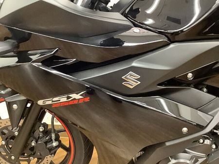 スズキ GSX250R GSX250R 2017年モデル マルチバー メットロック装備!! 32