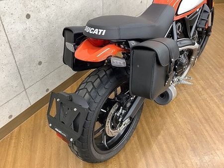ドゥカティ Scrambler Urban Enduro Scrambler Icon サイドバッグ付き!! 18