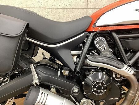 ドゥカティ Scrambler Urban Enduro Scrambler Icon サイドバッグ付き!! 23