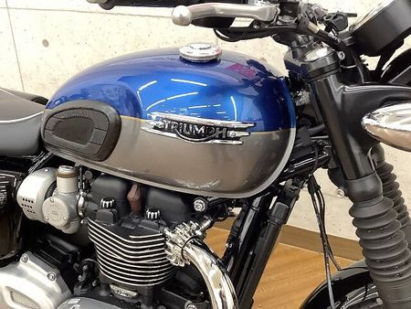 トライアンフ BONNEVILLE T120 Bonneville T120 2022年モデル グラブバー サイドバック 装備 14