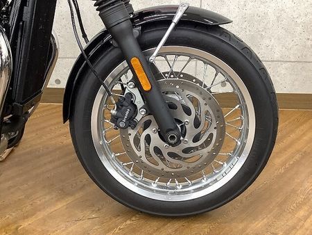 トライアンフ BONNEVILLE T120 Bonneville T120 2022年モデル グラブバー サイドバック 装備 21