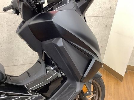 ホンダ フォルツァ(MF06) FORZA 2023年モデル@リアボックス マルチバー 装備 16