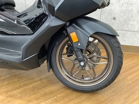 ホンダ フォルツァ(MF06) FORZA 2023年モデル@リアボックス マルチバー 装備 20