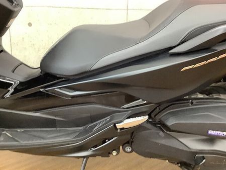 ホンダ フォルツァ(MF06) FORZA 2023年モデル@リアボックス マルチバー 装備 28
