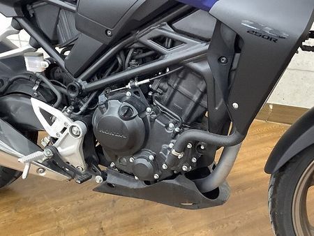 ホンダ CB250R CB250R 2021年モデル 11