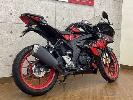 スズキ GSX-R125 【豊橋店来店成約限定】 GSX-R125 2019年モデル!! 3