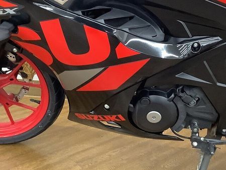 スズキ GSX-R125 【豊橋店来店成約限定】 GSX-R125 2019年モデル!! 25