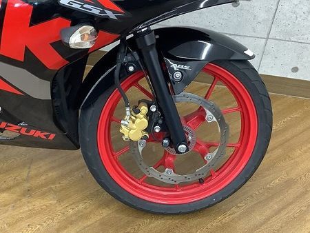 スズキ GSX-R125 【豊橋店来店成約限定】 GSX-R125 2019年モデル!! 10