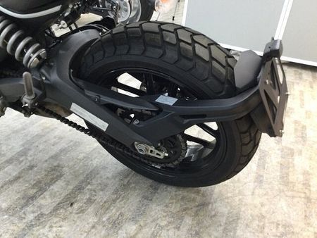 ドゥカティ Scrambler Full Throttle スクランブラーフルスロットル 空冷Lツインエンジン 29