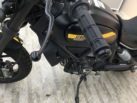 ドゥカティ Scrambler Full Throttle スクランブラーフルスロットル 空冷Lツインエンジン 34