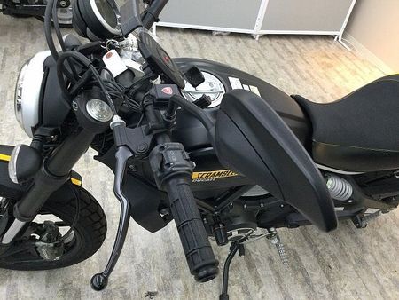ドゥカティ Scrambler Full Throttle スクランブラーフルスロットル 空冷Lツインエンジン 35