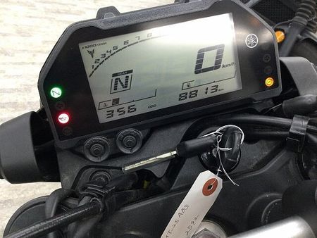 ヤマハ MT-25 【マル得】【バイク王認定中古車】MT-25 エンジンスライダー装備 8