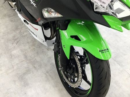 カワサキ ニンジャ 400 【マル得】 Ninja 400【バイク王認定中古車】 KRT Edition 2022年モ 17