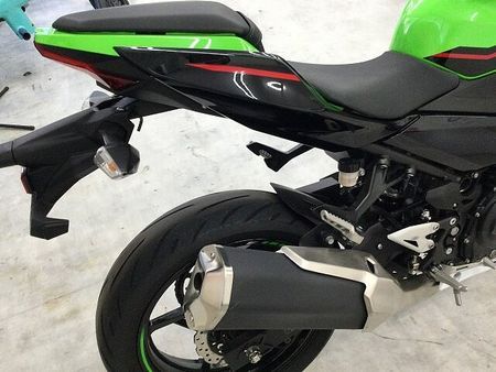 カワサキ ニンジャ 400 【マル得】 Ninja 400【バイク王認定中古車】 KRT Edition 2022年モ 23