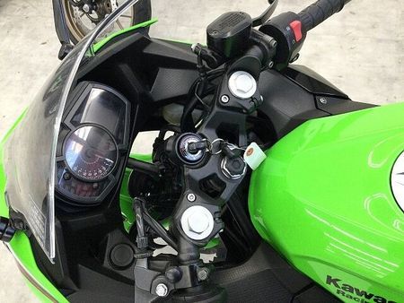 カワサキ ニンジャ 400 【マル得】 Ninja 400【バイク王認定中古車】 KRT Edition 2022年モ 37