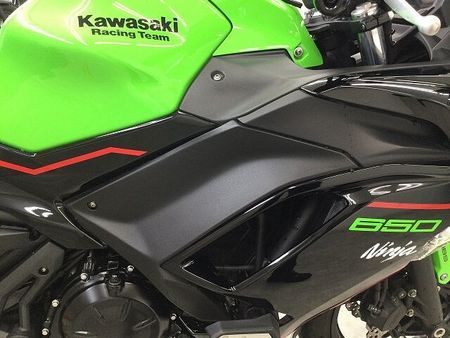 カワサキ ニンジャ 650 【バイク王認定中古車】Ninja 650 2022年モデル エンジンスライダー 社外ミラー 20