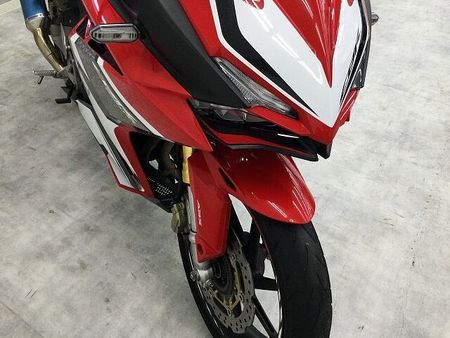 ホンダ CBR250RR (MC51) 【バイク王認定中古車】CBR250RR 2017年モデル モリワキマフラー バーエンド 社 17