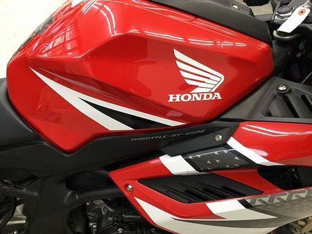 ホンダ CBR250RR (MC51) 【バイク王認定中古車】CBR250RR 2017年モデル モリワキマフラー バーエンド 社 21