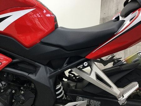 ホンダ CBR250RR (MC51) 【バイク王認定中古車】CBR250RR 2017年モデル モリワキマフラー バーエンド 社 33