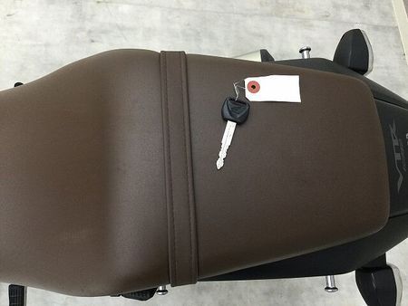 ホンダ VTR250 VTR【認定中古車】2017年モデル ノーマル車輛 12