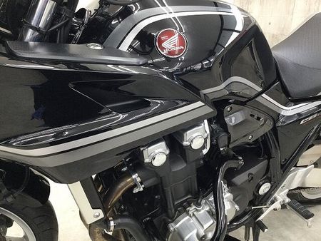 ホンダ CB1300スーパーボルドール CB1300 SUPER BOL D'OR ABS エンジンガード 2019年モデル イン 33