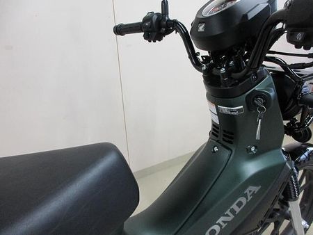 ホンダ クロスカブ110 店頭現車無し、要取り寄せ車両。ABS・Fディスクブレーキ・デジタルメーターを標準装備♪ 3