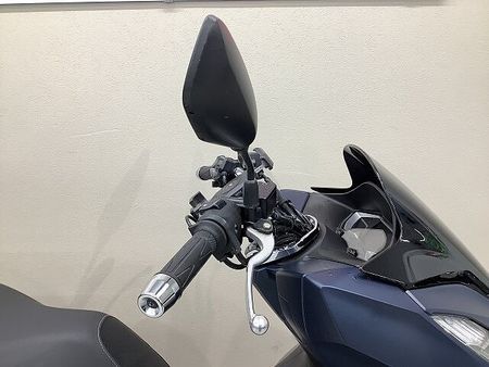 ホンダ PCX125 PCX グリップヒーター・リアキャリア・リアボックス装備車両 11