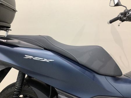 ホンダ PCX125 PCX グリップヒーター・リアキャリア・リアボックス装備車両 16