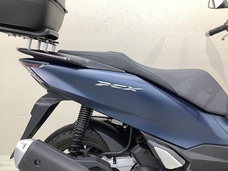 ホンダ PCX125 PCX グリップヒーター・リアキャリア・リアボックス装備車両 17