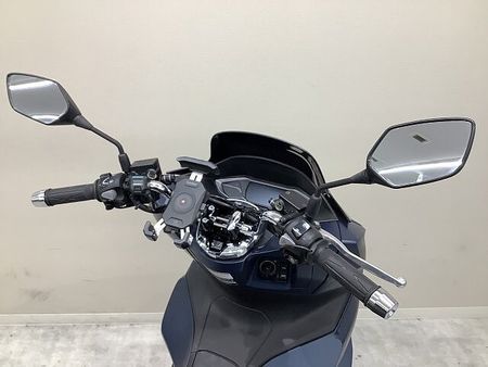 ホンダ PCX125 PCX グリップヒーター・リアキャリア・リアボックス装備車両 26