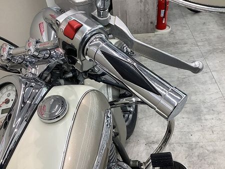 ヤマハ ドラッグスター400 ドラッグスター400 2008年モデル・VH01J型・左右サイドバッグ装備車両 17
