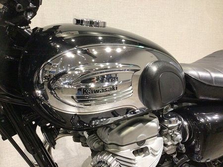 カワサキ W650 W650 EJ650A型2008年モデル 最終型 純正エンジンガード・サイドバッグサポート 35