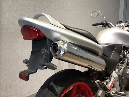 ホンダ ホーネット250 ホーネット250 MC31型2000年モデル エンジンスライダー・前後ウインカー等カスタム 30