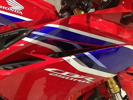 ホンダ CBR250RR (MC51) CBR250RR 2018年モデル マルチバー装備 グリップカスタム 33