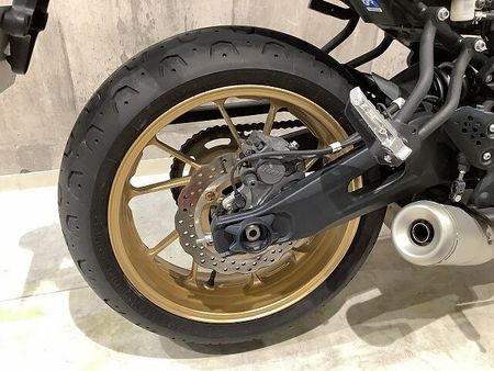 ヤマハ XSR700 XSR700 2020年モデル グリップヒーター USB装備 19