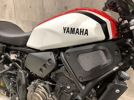 ヤマハ XSR700 XSR700 2020年モデル グリップヒーター USB装備 9