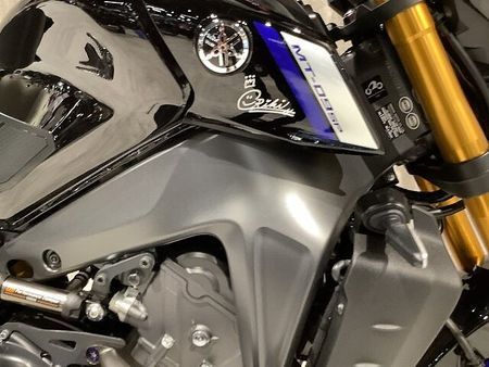 ヤマハ MT-09 MT-09 SP SP忠雄製マフラー タナックス製スマートライドモニター装備 パフォーマン 18
