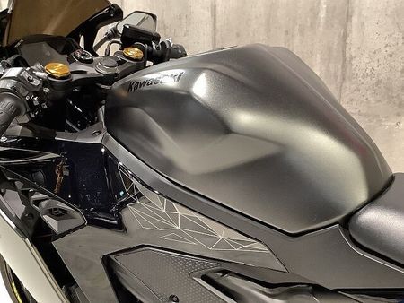 カワサキ ZX-25R ZX-25R SE 2023年モデル キジマ製フェンダーレス ベビーフェイス製ステップ U 32