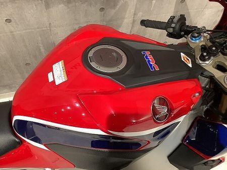 ホンダ CBR1000RR CBR1000RR SP 2018年モデル 一人乗仕様 フェンダーレス USB装備 32
