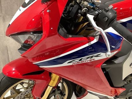 ホンダ CBR1000RR CBR1000RR SP 2018年モデル 一人乗仕様 フェンダーレス USB装備 39
