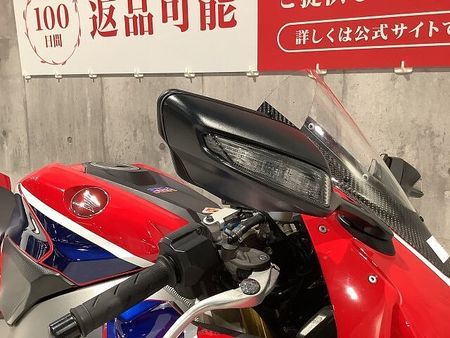 ホンダ CBR1000RR CBR1000RR SP 2018年モデル 一人乗仕様 フェンダーレス USB装備 6